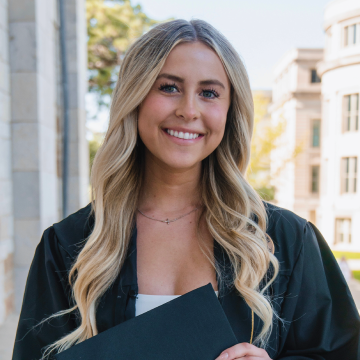 Headshot of Isabelle Matthys.